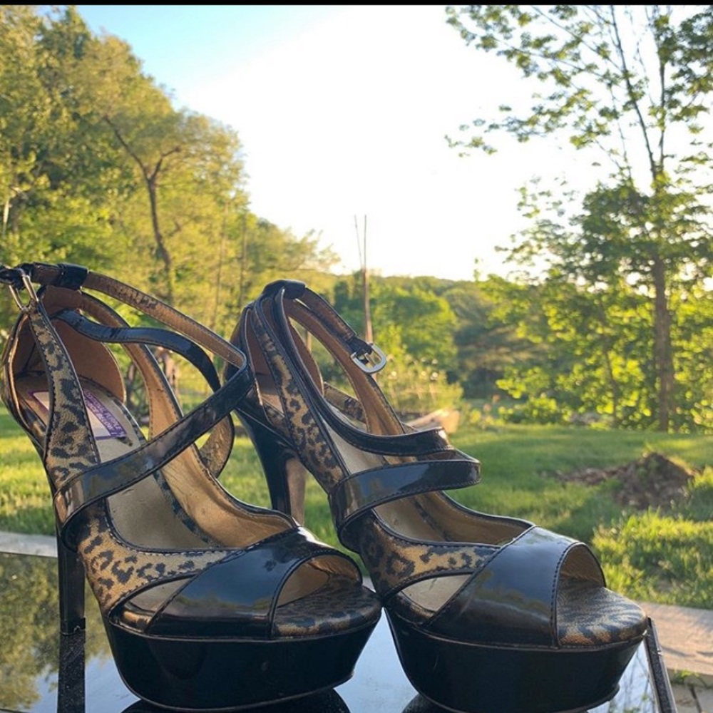 Cheetah GUESS heels